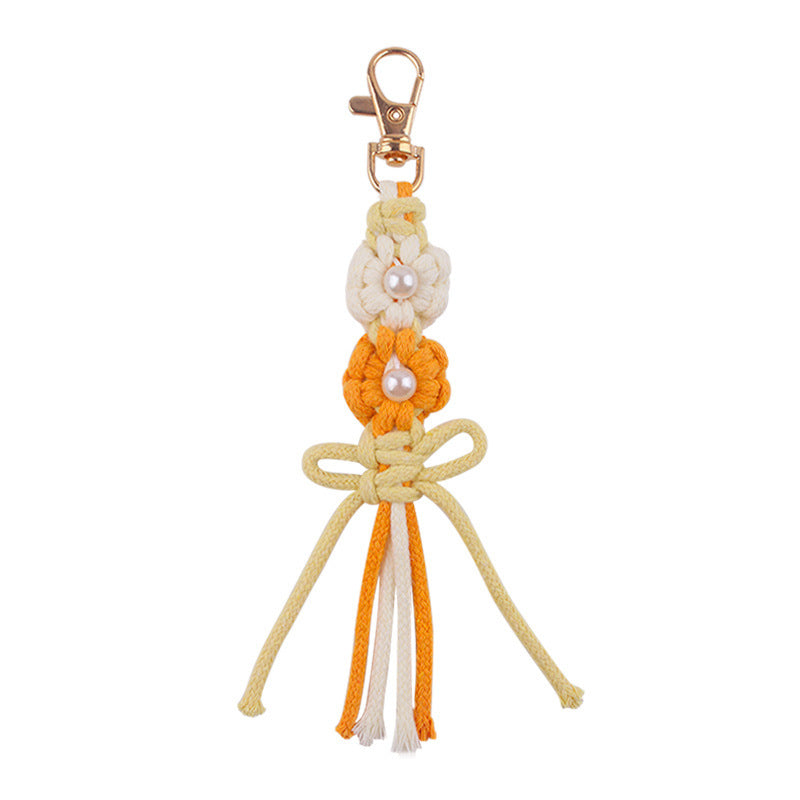 Wholesale New pure hand-woven daisy pearl key chain